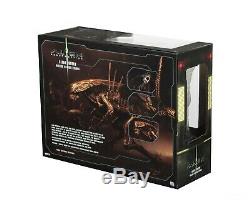 Aliens Ultra Deluxe Boxed Action Figure Resurrection Queen NECA