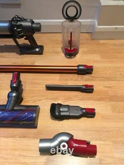 Dyson V10 Absolute Brand NEW Main brush head. Good battery