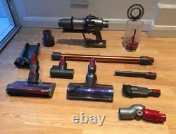 Dyson V10 Absolute Brand NEW Main brush head. Good battery