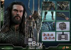 Hot Toys Justice League 1/6th scale Aquaman Collectible Figure MMS447