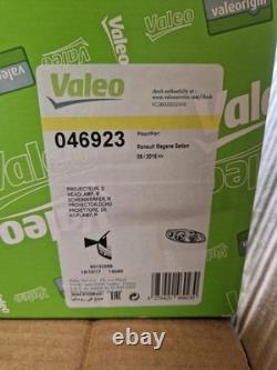 New Valeo Right Headlight 046923 fits Renault Megane IV