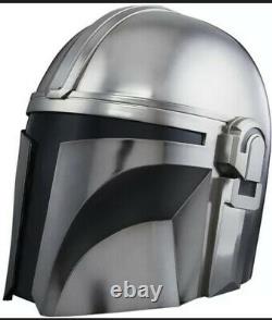 Star Wars The Mandalorian Helmet Premium Electronic Black Series In Hand